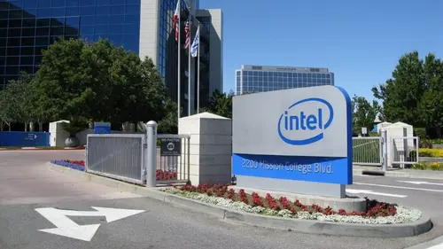 Saham Bergerak Signifikan: Intel, Biohaven, dan Nvidia