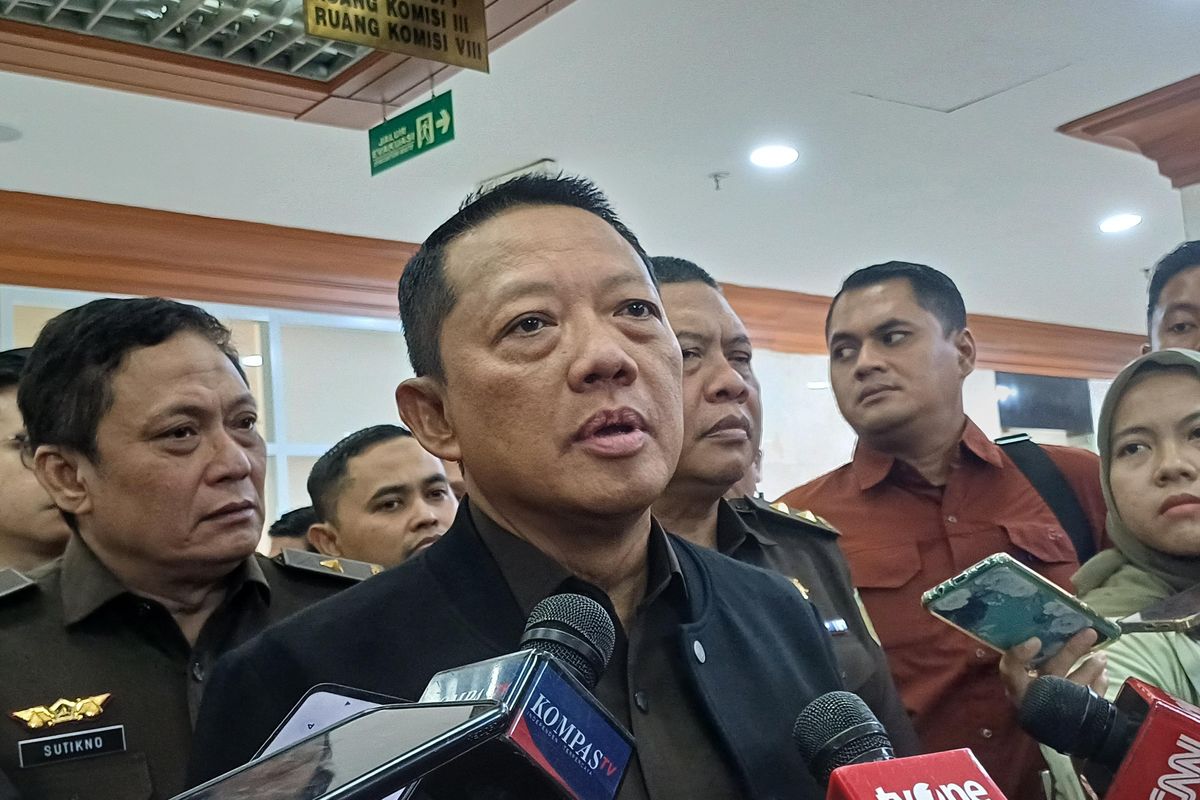 Kejagung Memeriksa Eks Dirjen Migas ESDM dalam Kasus Korupsi Minyak Mentah