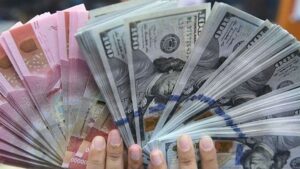 Rupiah Menguat Tipis di Tengah Tekanan Global, Dolar AS Terkoreksi ke Rp16.380