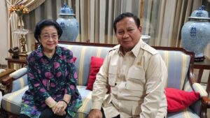 Momen Akrab: Prabowo dan Megawati Saling Menyapa Usai Upacara Harlah Pancasila