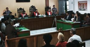 Gugatan Ijazah Palsu Jokowi Ditolak PN Solo, Hakim Nyatakan Tidak Berwenang