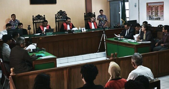 Gugatan Ijazah Palsu Jokowi Ditolak PN Solo, Hakim Nyatakan Tidak Berwenang