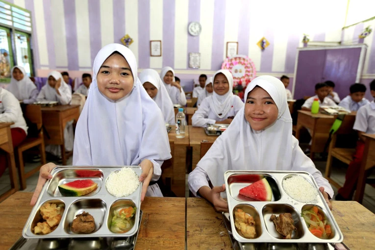 OJK Warning Industri Asuransi: Program MBG Harus Bawa Nilai, Bukan Beban