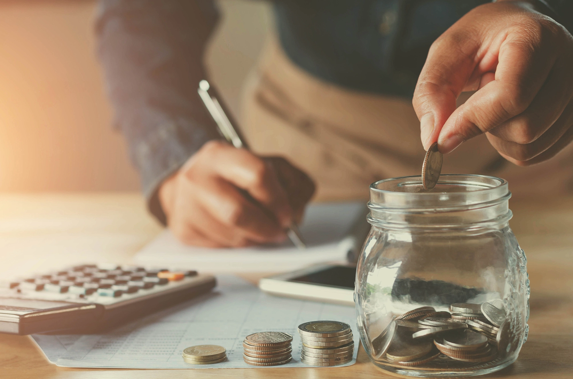 Berapa Banyak Uang Tunai yang Ideal Disimpan di Rekening? Tips Ahli Finansial agar Tabungan Tidak Rugi
