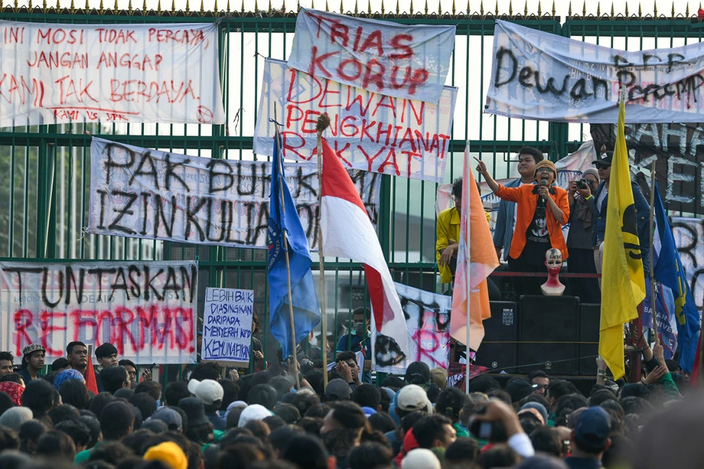 5 Alasan Kuat Demo Tolak RUU KUHAP Mengguncang DPR, Analisis Lengkap dan Tuntutan Utama