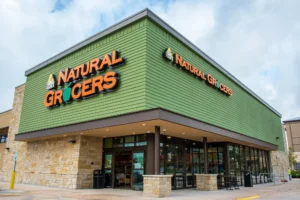 Natural Grocers Jatuh 49%, Alarm Overvalued Terbukti Akurat