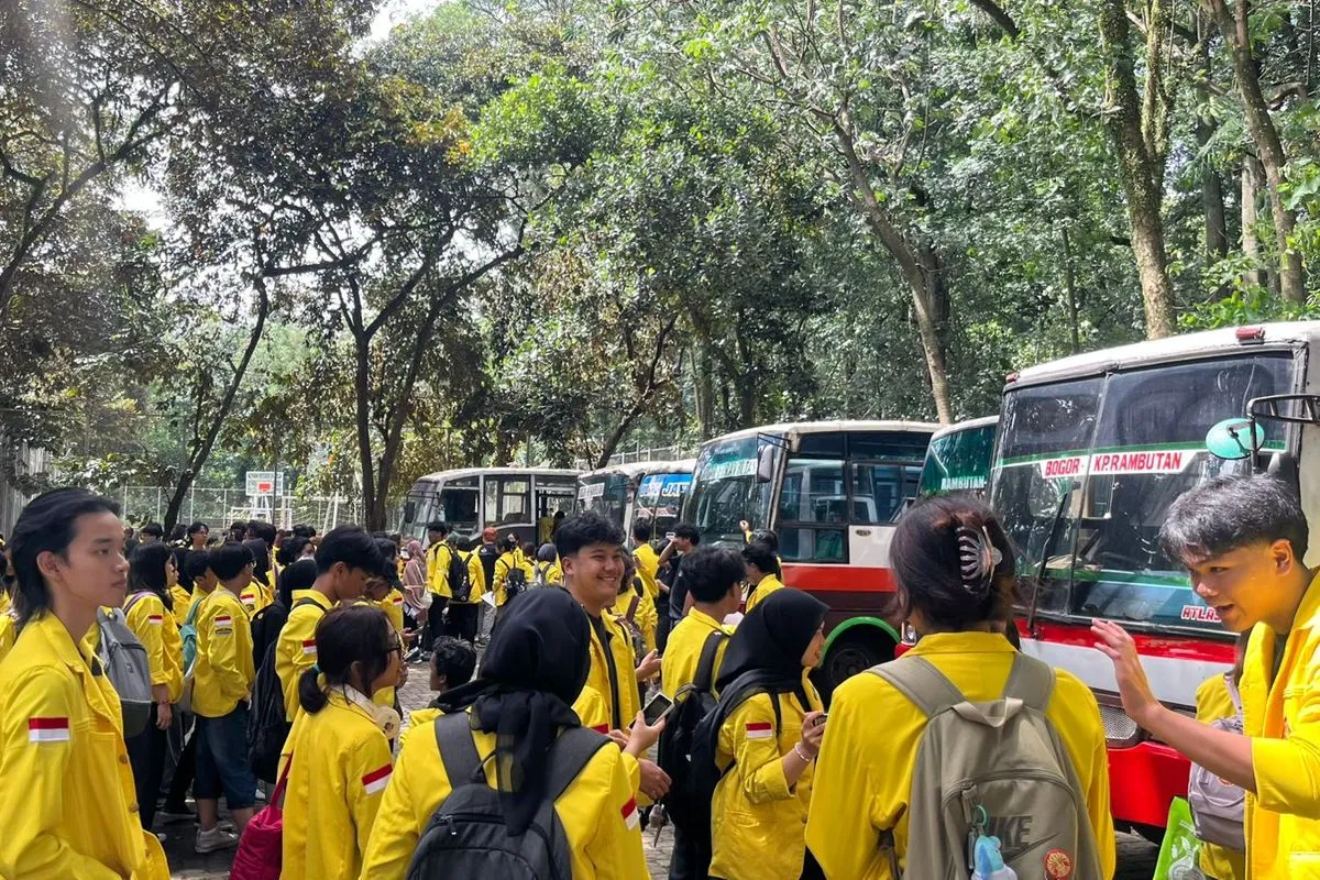 Demo Mahasiswa UI Menuju Bundaran HI, Usung 8 Tuntutan dan Soroti Yonif-TP